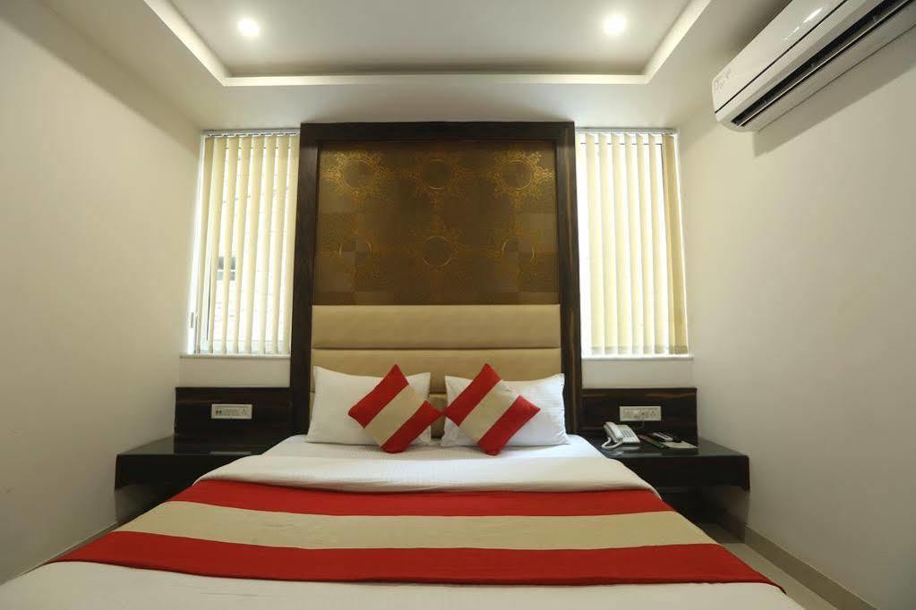 Omega Residency Hotel New Delhi Exterior foto